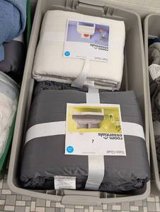Lot of Room Essentials Satin Quilt Bedding