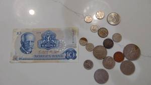 14-Norway Coin and 1 Piece of Currency