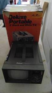 Deluxe Portable 5 B&W TV