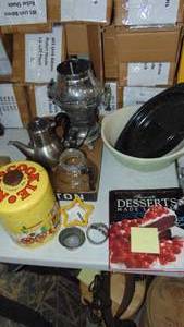 Assorted Kitchen Items