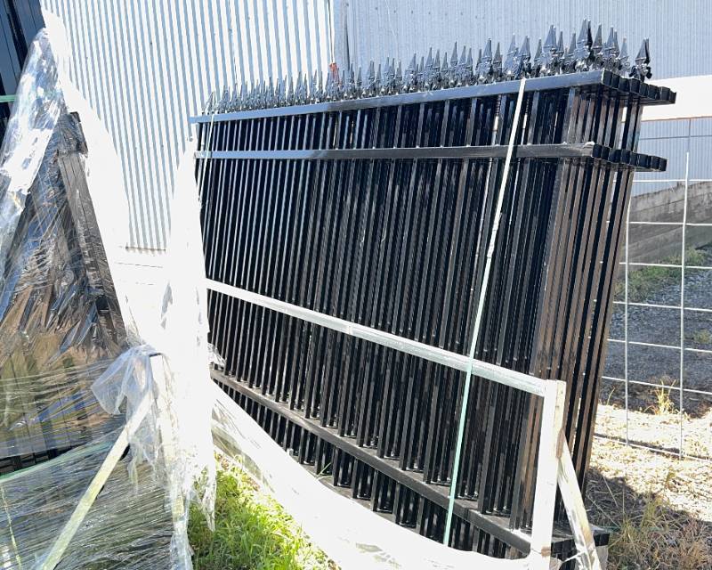 SDLANCH Iron Fence Panels (IRIF), 1 bundle containing approx 80 linear feet