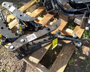 SDLANCH Excavator Attachment  hydraulic thumb clamp