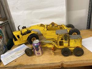 Lot Including Tonka Scraper & Motor Grader Pressed Steel Toys