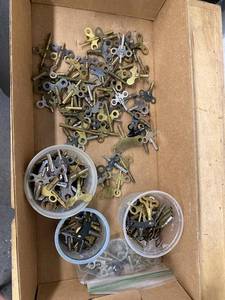 Vintage Clock Winding Key Assortment Mixed Brass Steel Repair Parts