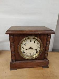 Sessions mantel shelf clock oak case brass bezel antique fair