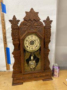 W.L. Gilbert Ivy Antique Gingerbread Mantel Clock Carved Case Untested