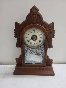 Vintage W.L. Gilbert Clock Co. Wall Clock