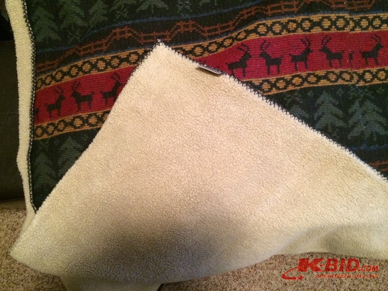 King Size Comforter by Woolrich - very warm and comfortable, comes with two pillows