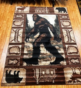 5 x 7 BIGFOOT RUG - Squatch  NEW