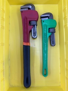 2 PIPE WRENCHES - 14, 18