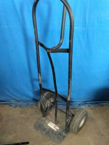 Milwaukee 600-lb Capacity 2-Wheel Black Steel Standard Hand Truck