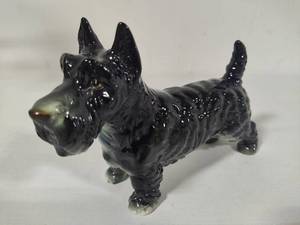 Ceramic Scottish Terrier Figurine