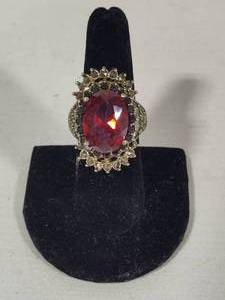 925 Vintage Sterling Silver Ring wGarnet Colored Stone