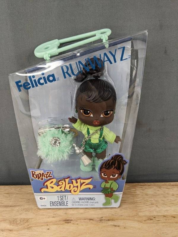 Bratz Babyz Felicia Runwayz - Brand New
