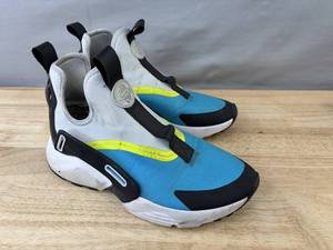 Nike Huarache City High Shoes, Youth Size 6 S
