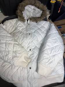 White Quilted Puffer Womens Jacket -  Size 6XL S