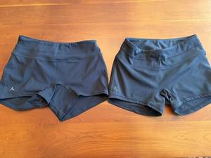 Ren Athletics Womens Shorts - Size Small, 2 Total S