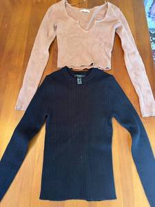 Forever 21 Black Ribbed Knit Womens Size Medium Sweater & L.A. Hearts Pink Cropped Knit Womens Size Small Top S