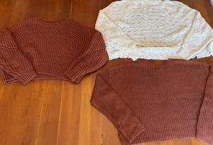 American Eagle, Forever 21 and Kendall & Kylie Womens Sweaters - Size Small, Medium, Large S
