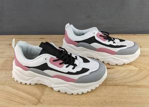 Womens Multicolor Tennis Shoes Size 9 - Brand New