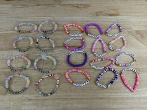 Taylor Swift Beaded Friendship Bracelets, 20 Total - Brand New