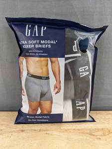 GAP Mens Boxer Briefs Size Small, 4 Pack - Brand New