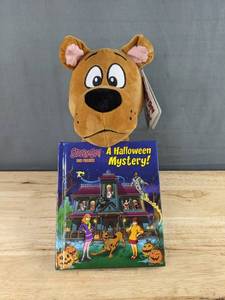 Scooby-Doo Plush With a Halloween Mystery Book - Brand New