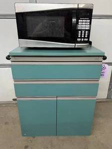 MSRP $1,500 MOBILE 2 DRAWER CABINET WORKSTATION wHAMILTON BEACH 900W MICROWAVE FOR SHOP, OFFICE OR BREAKROOM
