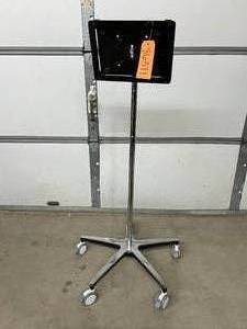 MSRP $500 MEDICAL ROLLING TABLET  MONITOR STAND, HEIGHT ADJUSTABLE MOBILE WORKSTATION CART wVESA MOUNT