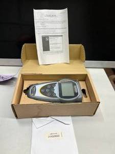 MSRP $400 OAKTON DUALLOGR 35427-50 THERMOCOUPLE THERMOMETER &amp DATA LOGGER, TEMPERATURE MONITORING &amp RECORDING - WORKS GREAT