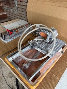 Professional Tile Equipment Lot  RIDGID Wet Tile Saw & RUBI TR-600-S Tile Cutter