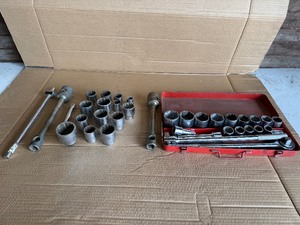 Heavy-Duty Socket & Breaker Bar Lot  Large SAE  Sockets, Extensions & Lug Wrenches