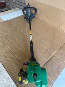 Working- Weed Eater FeatherLite FX26S Xtreme 25cc Gas String Trimmer  16 Cut