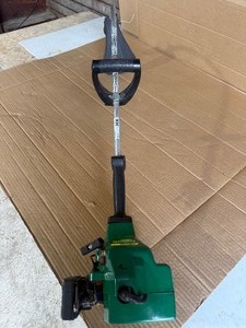 Working -Weed Eater FeatherLite FX26S Xtreme 25cc Gas String Trimmer  Lightweight Yard Tool