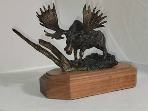 Rustic Bronze Moose Sculpture