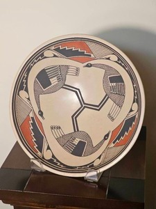 Large Signed Mata Ortiz Style Pottery Bowl with Bird Motif