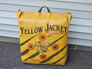 Morrells Yellow Jacket Supreme Field Point Archery Target