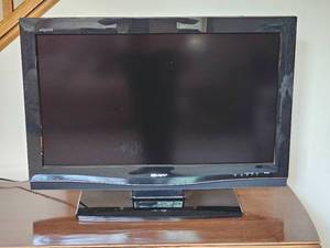 Sharp Aquos 32 Inch LCD Television Model LC 32GP1U
