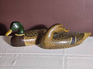Decorative Wooden Duck Decoy Pair