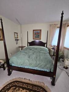 Dark Wood Four Poster Bed