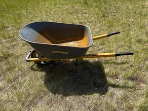 True Temper Wheelbarrow