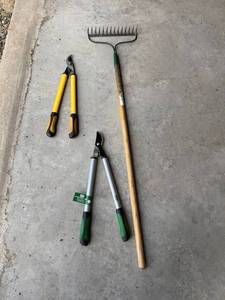 Expert Gardener 24-Inch Bypass Lopper, Hedge Shears & Rake Mixed Lot