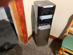 hot & cold water dispenser