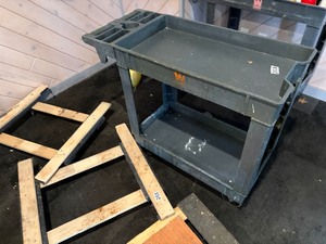 heavy duty bussing cart