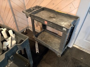 heavy duty bussing cart