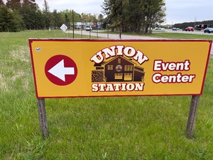Entrance sign