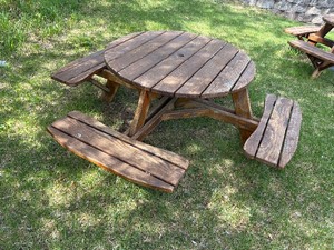 4 seat picnic table
