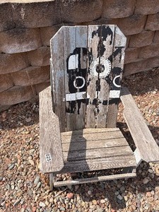 Wooden lounge chair