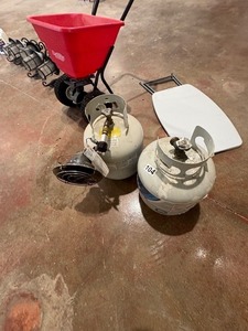 Mixed lot, propane tanks.  One with heater