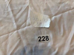 Set of 4 72x72 white linens